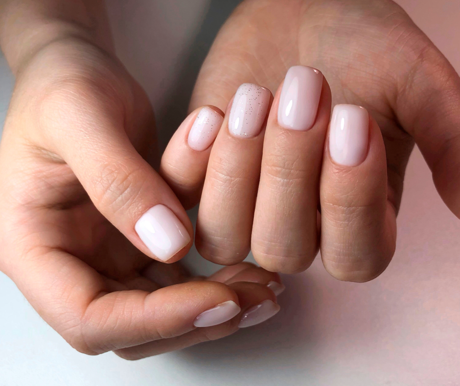 Nails: Gel manicure training course